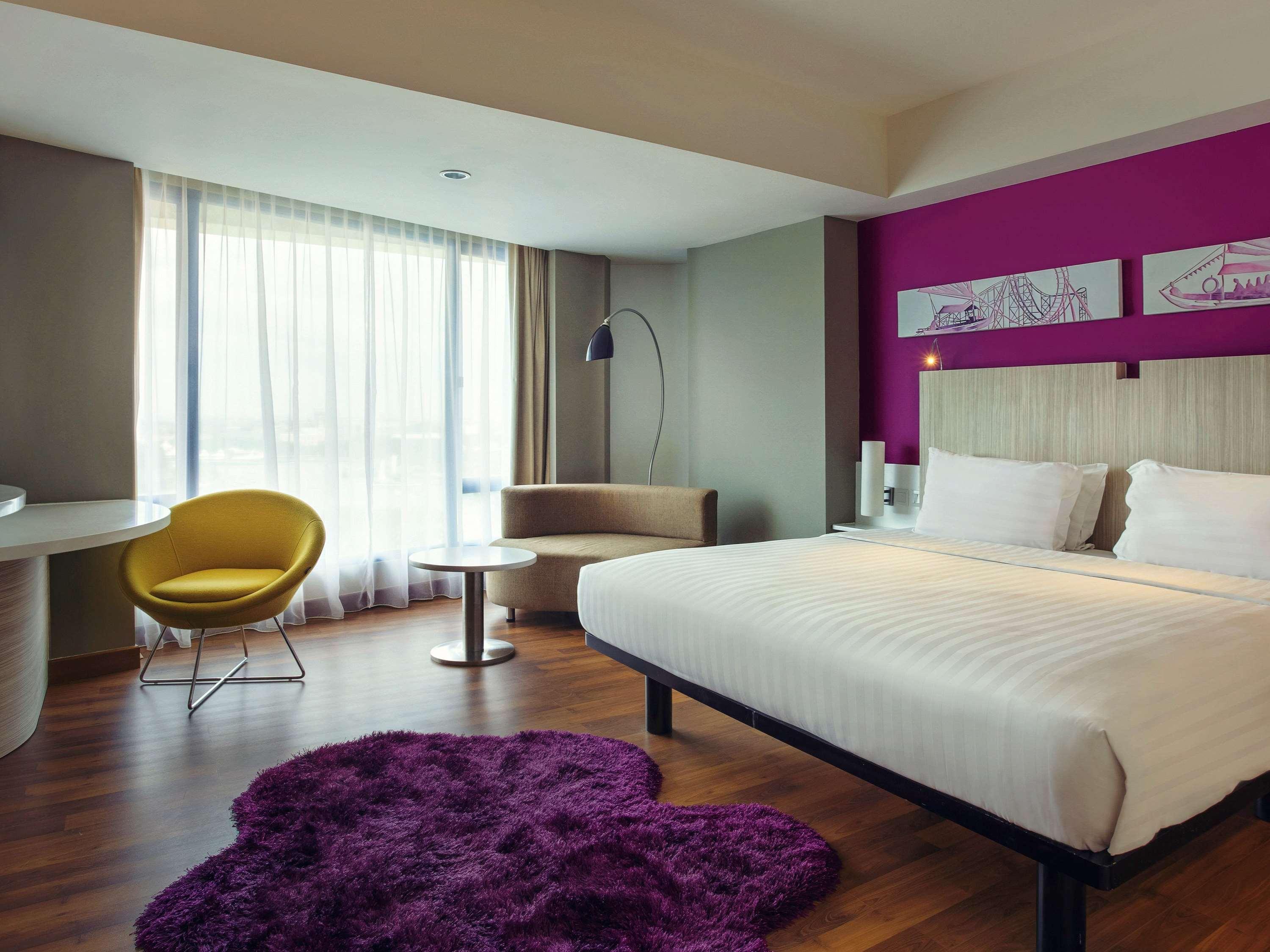 Mercure Convention Center Ancol Hotel Jakarta Bagian luar foto