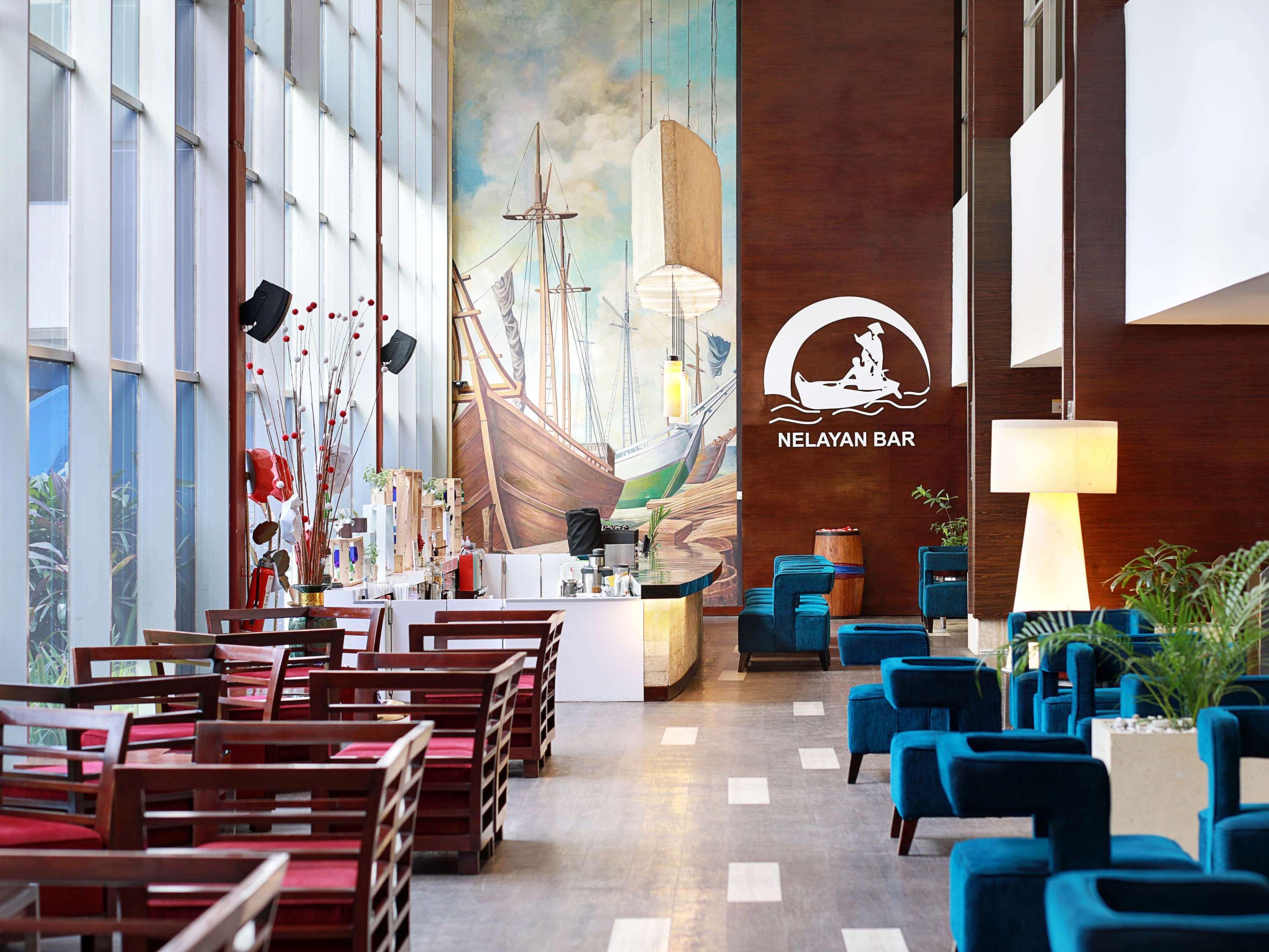 Mercure Convention Center Ancol Hotel Jakarta Bagian luar foto