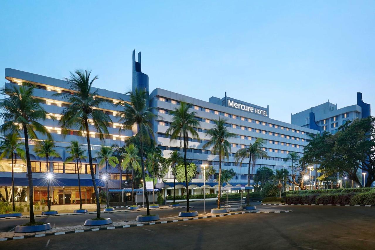 Mercure Convention Center Ancol Hotel Jakarta Bagian luar foto